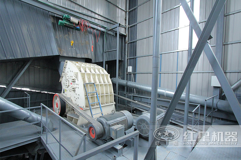 河南时产160吨电石破碎生产线现场 河南时产160吨电石破碎生产线现场