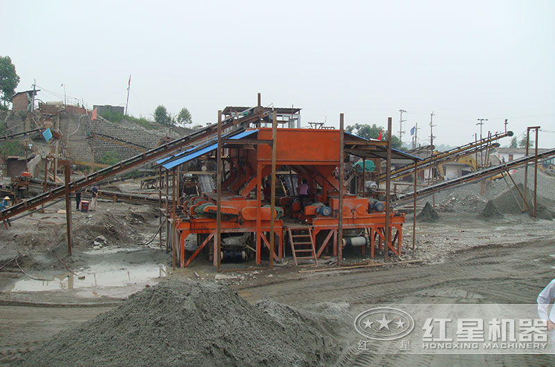 对辊破碎机加工煤矸石生产现场 对辊破碎机加工煤矸石生产现场