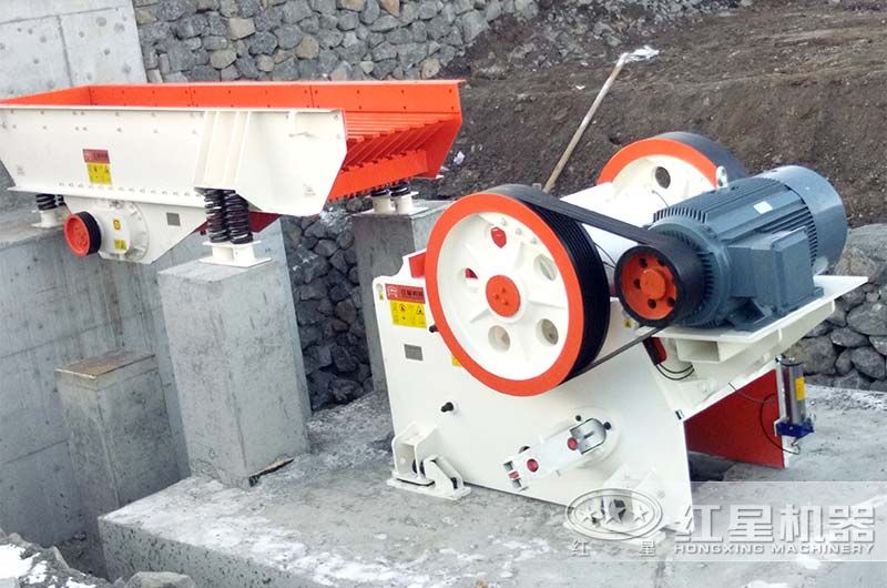 HDX86德版颚式破碎机现场 HDX86德版颚式破碎机现场