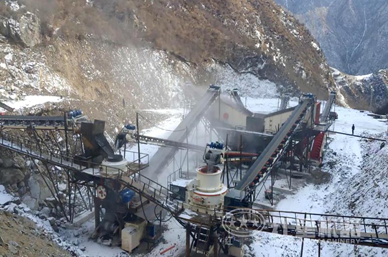 四川花岗岩制砂生产线现场 四川花岗岩制砂生产线现场