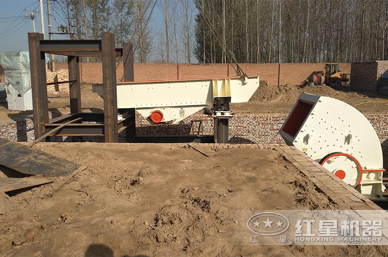 时产200吨石灰石破碎制砂用重锤破碎机 时产200吨石灰石破碎制砂用重锤破碎机