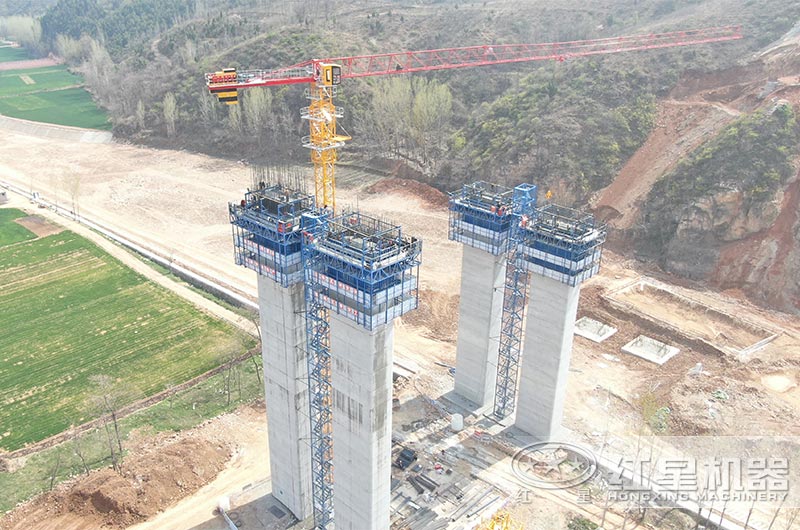 高铁建设现场 高铁建设现场