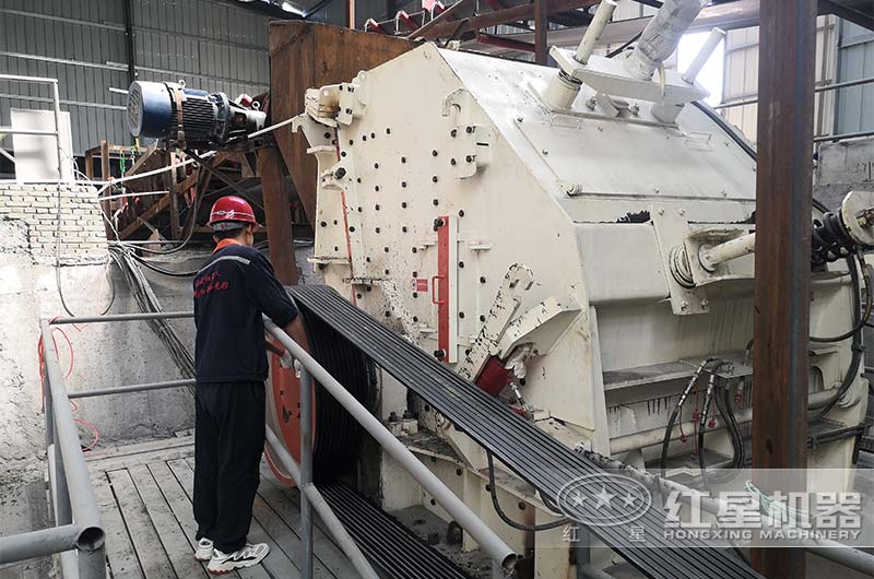 项目二期现场CI反击式破碎机 项目二期现场CI反击式破碎机