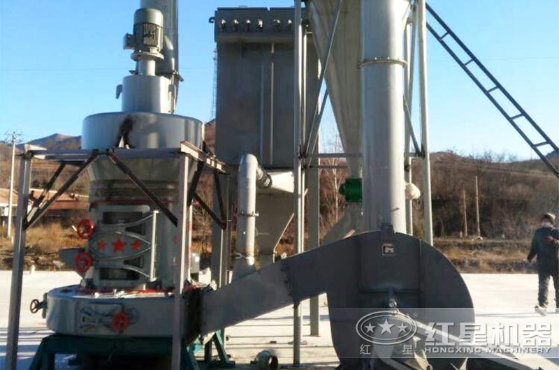 雷蒙磨粉机现场 雷蒙磨粉机现场