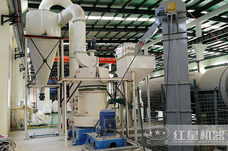 超细立式磨粉机环保现场