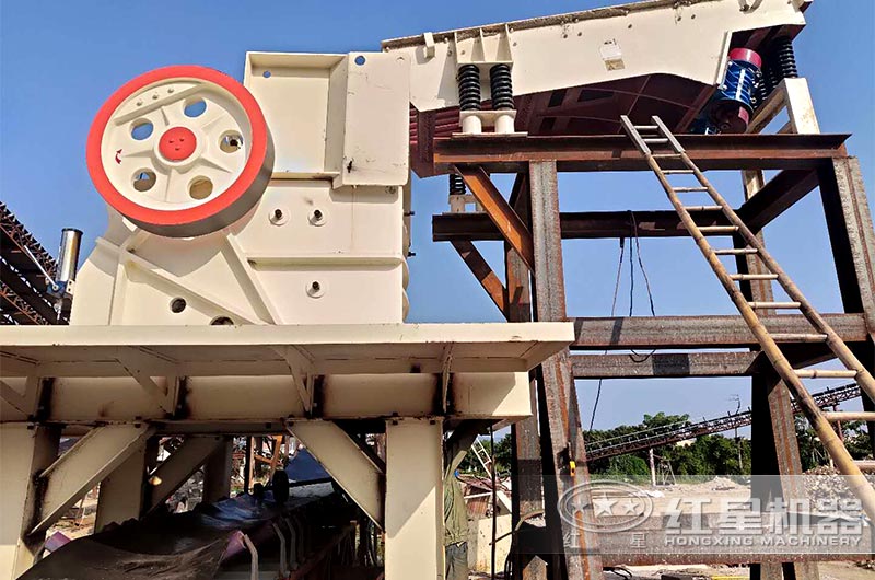 PE 250x400颚破现场安装 PE 250x400颚破现场安装