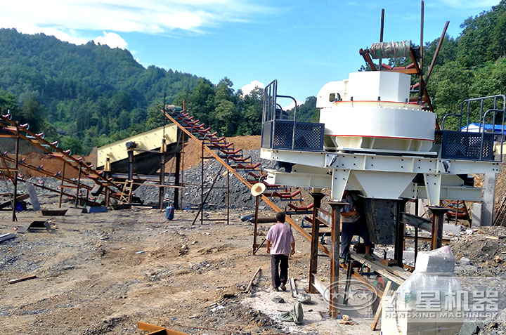 冲击式制砂机现场作业图